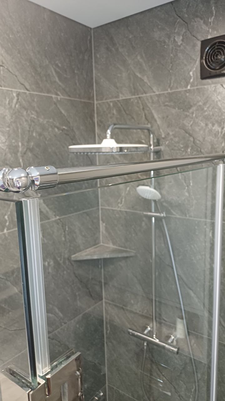 review person photo