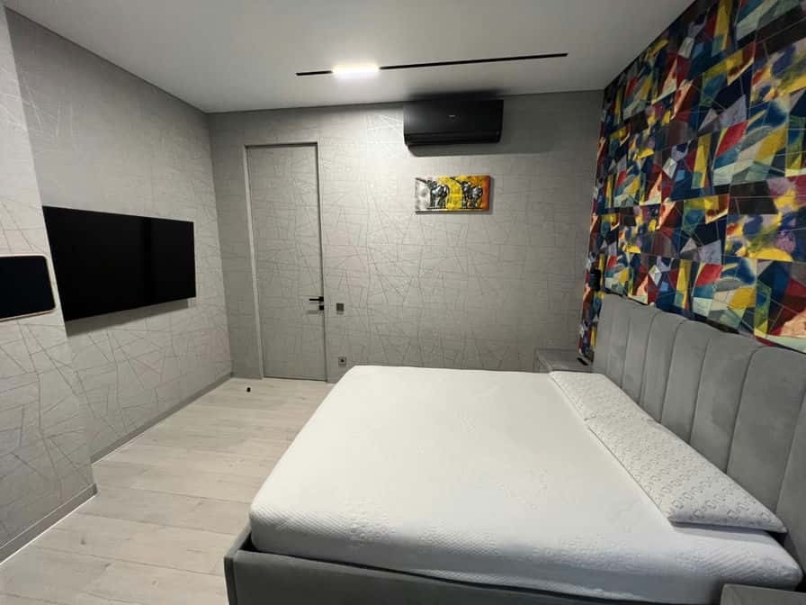 review person photo