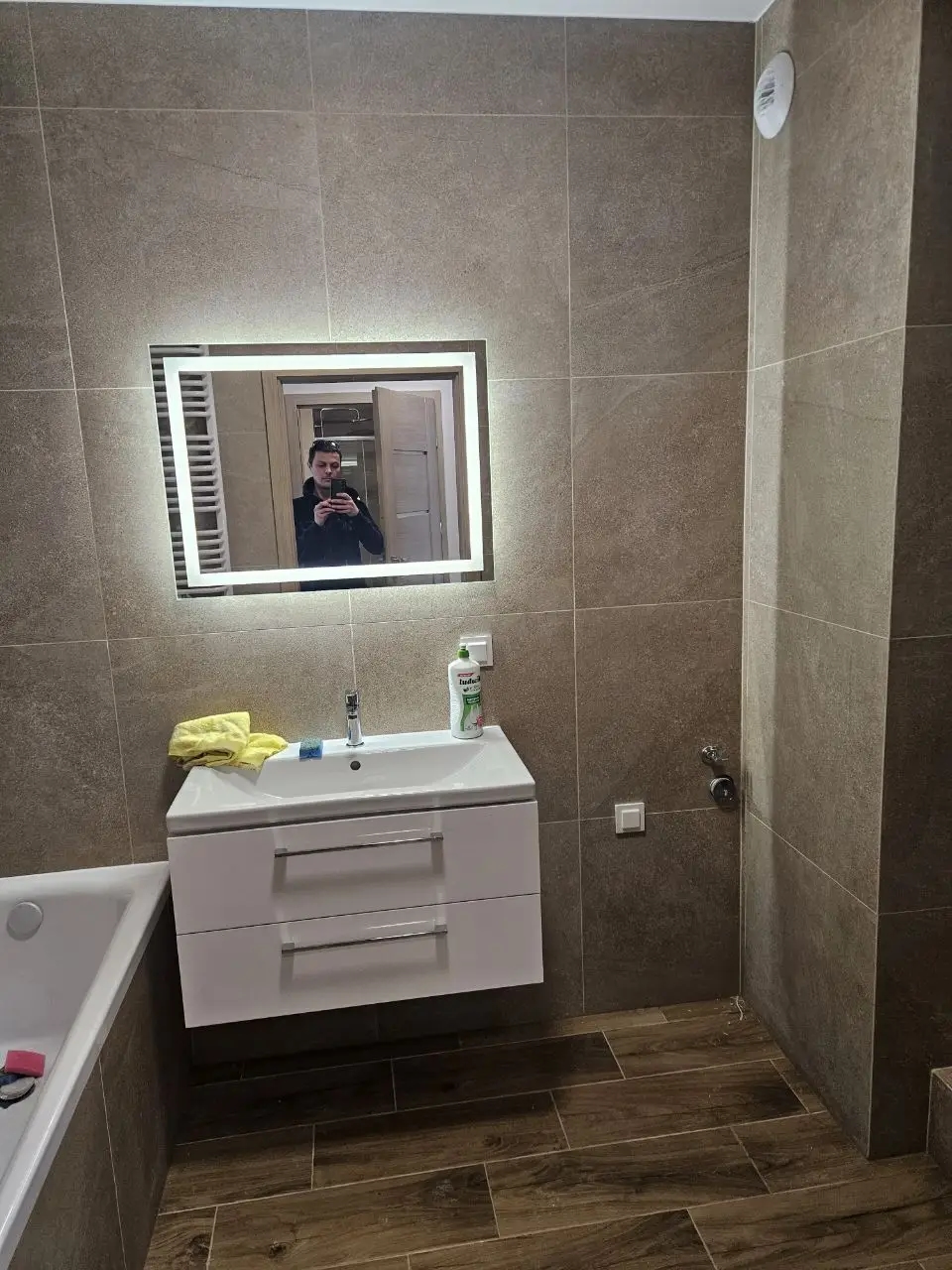 project small image